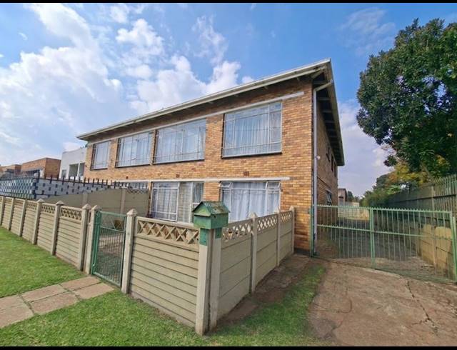 2 BEDROOM FLAT FOR SALE IN PEACEHAVEN
